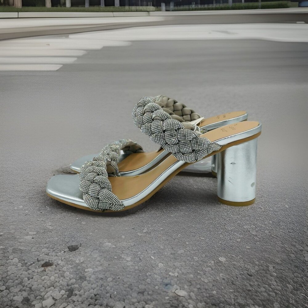 A New Day Shoes Womens Size 8.5 Silver High Heels Rhinestones Shiny Sparkling - Picture 2 of 12